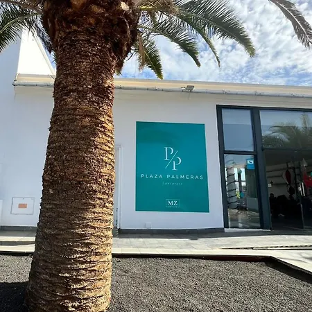 Plaza Palmeras Hotel 4*